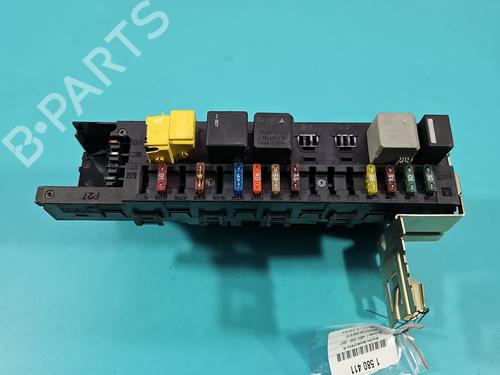Used Fuse box Fuse box 37990905 37990905