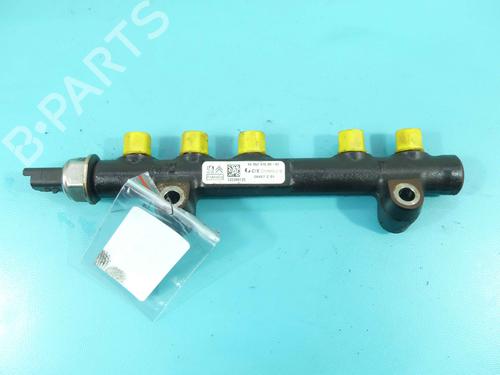 Used Injection rail Injection rail 38115052 38115052