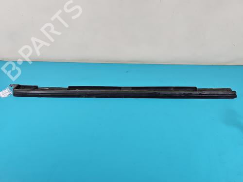 Used Left sideskirt Left sideskirt 38124770 38124770