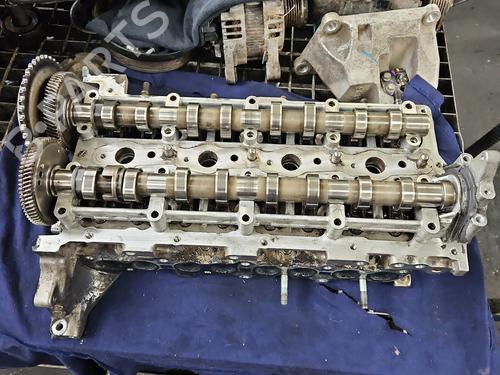 Used Cylinder head Cylinder head 38143139 38143139