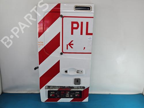 left-rear-door-renault-trafic-iii-van-fg_-2014-37826118 main image