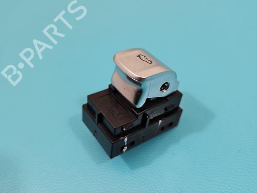 switch-bmw-x3-g01-f97-g08-2017-37821527 main image
