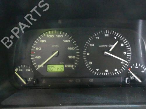Used Instrument cluster Instrument cluster VW GOLF III (1H1) 1.8 (90 hp) 37882548 37882548