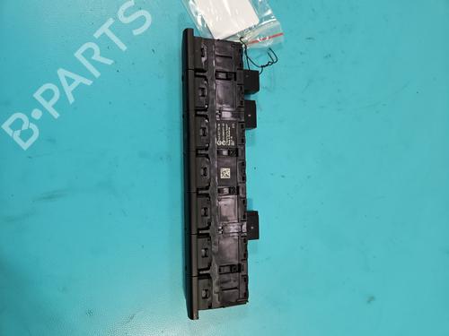 Warning switch SKODA KAROQ (NU7, ND7) 2.0 TDI 4x4 | BP38120196I22 - Image 3