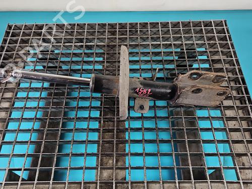 Used Left front shock absorber Left front shock absorber 37846250 37846250