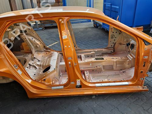 Used Right sideskirt Right sideskirt 38754484 38754484