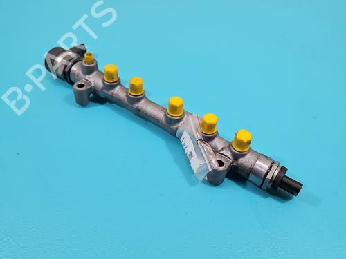 Used Injection rail Injection rail 38134872 38134872