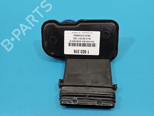Sprinklertank BMW 5 (G30, F90) 520 i | BP37857067C113 - Image 4