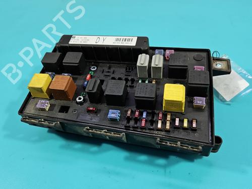 Used Fuse box Fuse box OPEL ASTRA H (A04) 1.8 (L48) (125 hp) 39917406 39917406