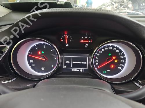 instrument-cluster-opel-insignia-b-grand-sport-z18-2017-37859739 main image