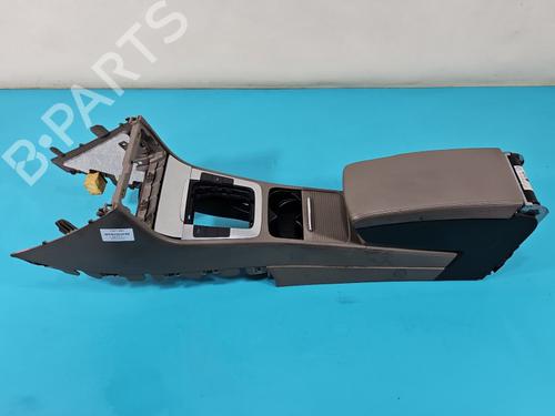 Used Armrest / Center console Armrest / Center console 38124375 38124375