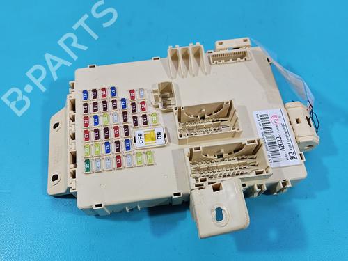 Used Fuse box Fuse box 37846587 37846587
