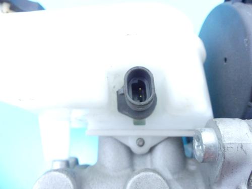 Brake master cylinder TESLA MODEL S (5YJS) 70D AWD | BP37880060M77  - Image 8