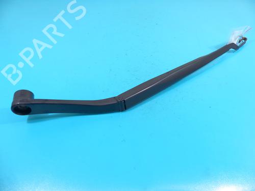 Used Front windshield wiper arm Front windshield wiper arm 37883117 37883117