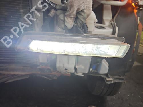 Used Left daytime light Left daytime light 37845193 37845193
