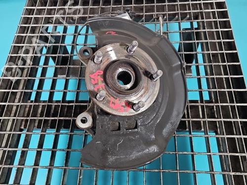Used Left front steering knuckle Left front steering knuckle TOYOTA COROLLA Saloon (_E18_, ZRE1_) 1.3 Dual-VVTi (NRE180_) (99 hp) 40545532 40545532