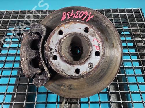 Used Left front steering knuckle Left front steering knuckle RENAULT MASTER II Van (FD) 2.5 dCi 100 (FD0U, FD0V, FD3U, FD3V, FD8U, FD8V) (99 hp) 40504786 40504786