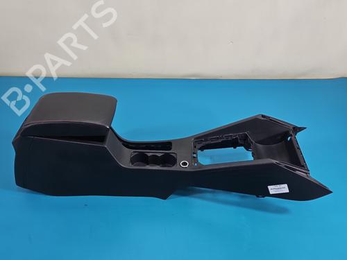 Used Armrest / Center console Armrest / Center console SKODA OCTAVIA III (5E3, NL3, NR3) 2.0 TDI RS (184 hp) 40038191 40038191