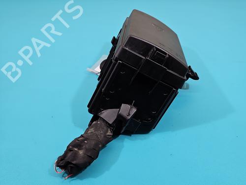 Fuse box SEAT LEON SC (5F5) 1.8 TSI | BP38136498E1 - Image 4