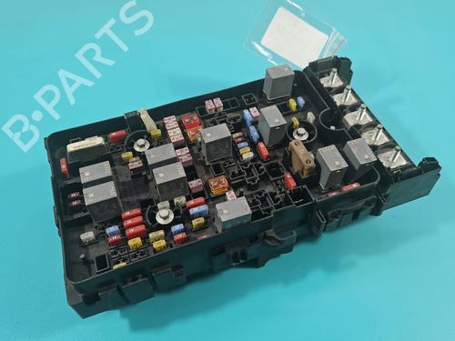 Used Fuse box Fuse box JEEP CHEROKEE (KL) 2.0 CRD 4x4 (170 hp) 37834612 37834612