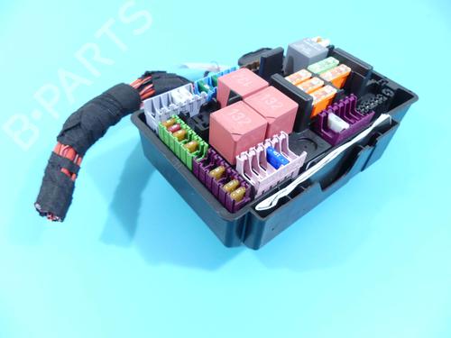 Used Fuse box Fuse box 37890821 37890821