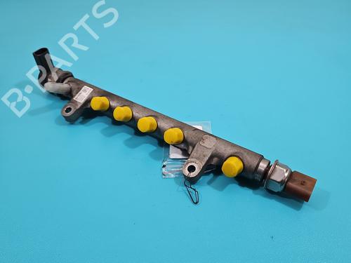 Used Injection rail Injection rail 38145749 38145749