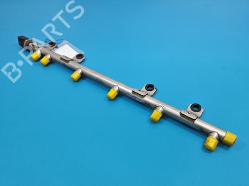 Used Injection rail Injection rail BMW 6 Gran Coupe (F06) 640 i xDrive (320 hp) 40043107 40043107