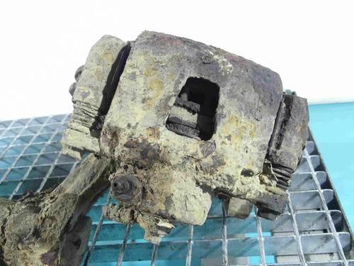 Used Left front brake caliper Left front brake caliper 37807673 37807673