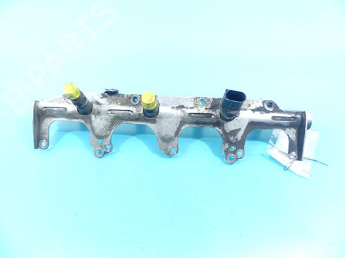 Used Injection rail Injection rail 37878441 37878441