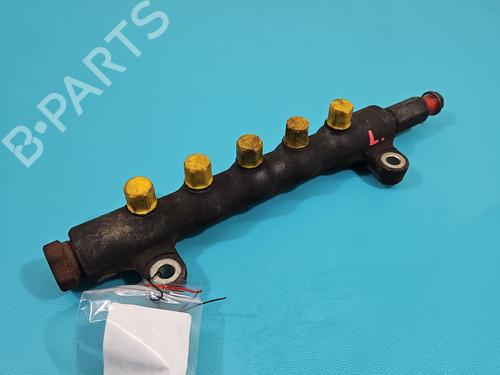 Used Injection rail Injection rail 38127181 38127181