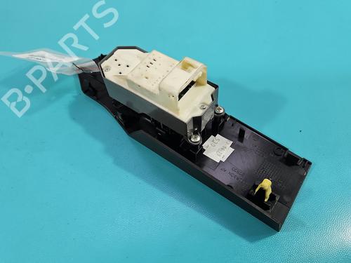 Switch TOYOTA AURIS (_E18_) 1.6 (ZRE181_, ZRE185_, ZRE185R, ZRE181R) | BP37847524I30 - Image 12