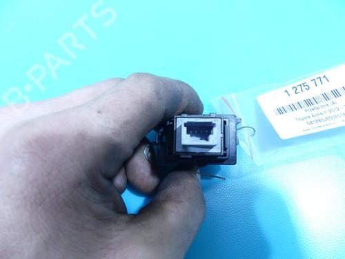 Warning switch TOYOTA COROLLA Estate (_E21_) 1.8 VVTi Hybrid (ZWE219) | BP37888096I22 - Image 4