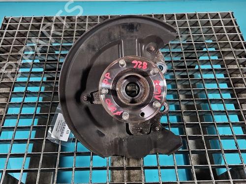 Used Right front steering knuckle Right front steering knuckle VOLVO V40 Hatchback (525) T2 GTDi (120 hp) 40460917 40460917