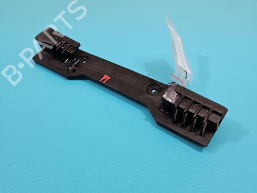 Used Rear bumper bracket Rear bumper bracket 38138065 38138065