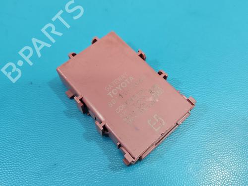 Used Electronic module Electronic module TOYOTA COROLLA Saloon (_E21_) 1.6 VVTi (ZRE210) (132 hp) 40038234 40038234