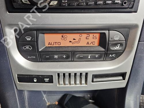 climate-control-peugeot-1007-km_-2005-37815729 main image