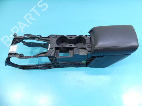 Used Armrest / Center console Armrest / Center console 37887926 37887926