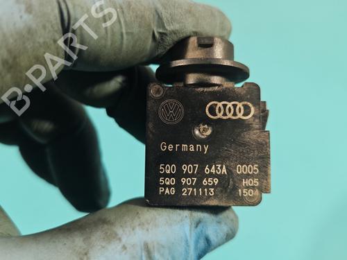 Electronic sensor SKODA OCTAVIA III Combi (5E5, 5E6) 1.6 TDI | BP38128371M84 - Image 3