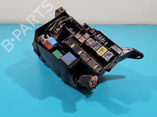 Used Fuse box Fuse box 38115817 38115817