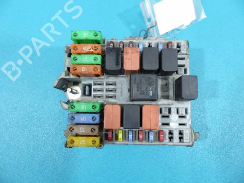 Used Fuse box Fuse box 38153699 38153699