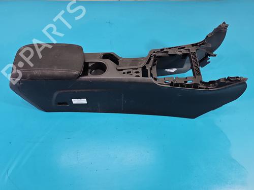 Used Armrest / Center console Armrest / Center console 37829181 37829181