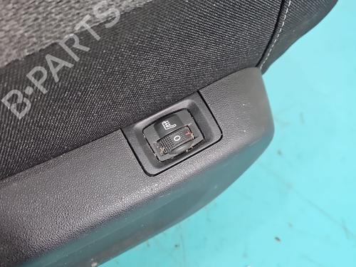 Right front seat CITROËN C3 III (SX) 1.2 THP 110 (SXHNPS, SXHNZT, SXHNZ6) | BP37839495C16 - Image 7