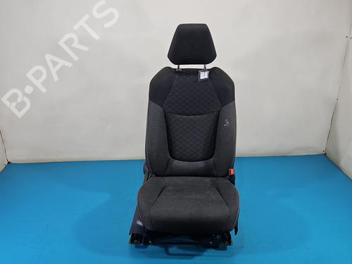 right-front-seat-toyota-corolla-saloon-_e21_-2019-37849629 main image