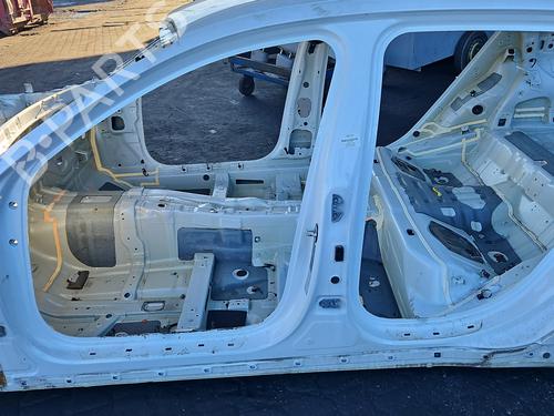 Used Left sideskirt Left sideskirt 38147221 38147221