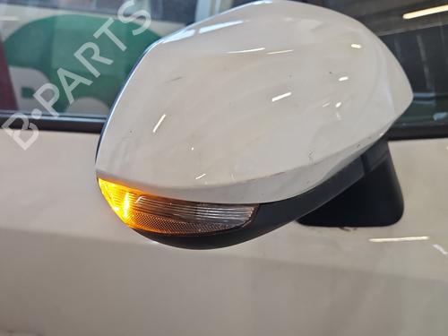 right-mirror-toyota-corolla-saloon-_e21_-2019-37848891 main image