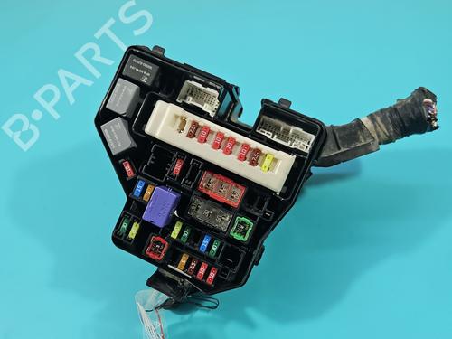 Used Fuse box Fuse box 37854945 37854945