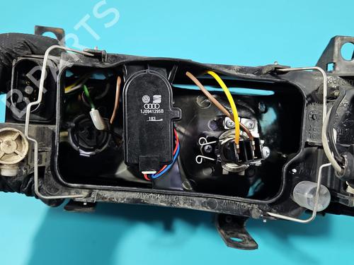 Left headlight SEAT LEON (1M1) 1.6 16 V | BP37857371C28 - Image 9