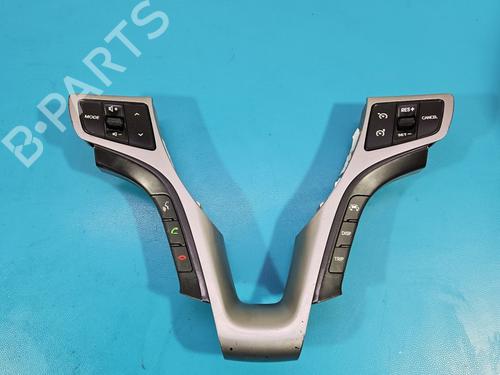 Used Steering wheel controls Steering wheel controls HYUNDAI i40 I CW (VF) [2011-2019] 39688454 39688454