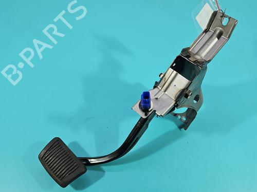 Used Pedal Pedal 38122338 38122338