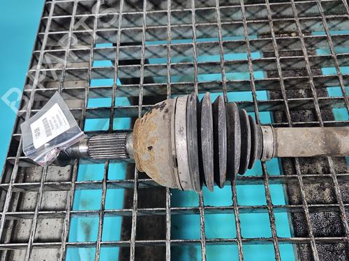 Left front driveshaft CITROËN C5 III (RD_) 1.6 HDi 110 (RD9HZC) | BP38127520M38 - Image 3